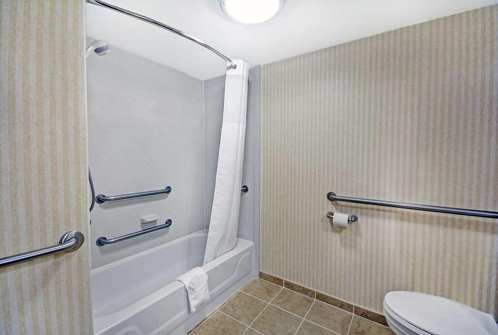 Hotel Hampton 3*