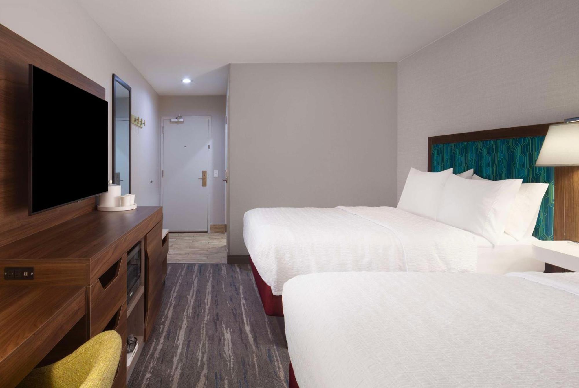 Hampton Hotel 3*