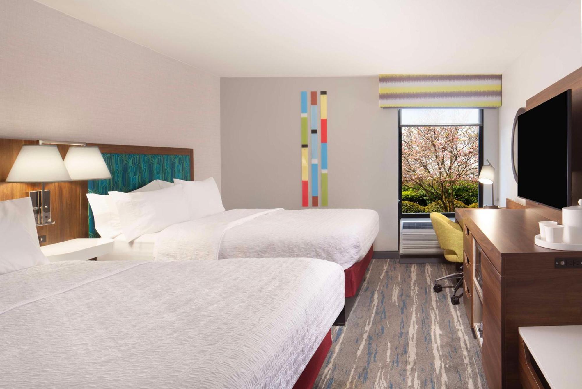 Hotel Hampton 3*