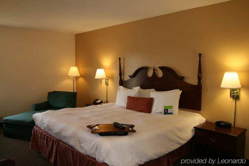 Hotel Hampton